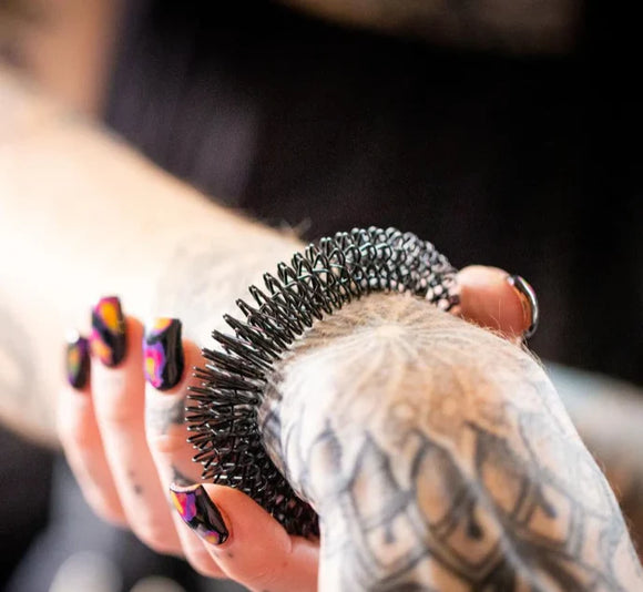 Kaiko Black Wrist Spikey